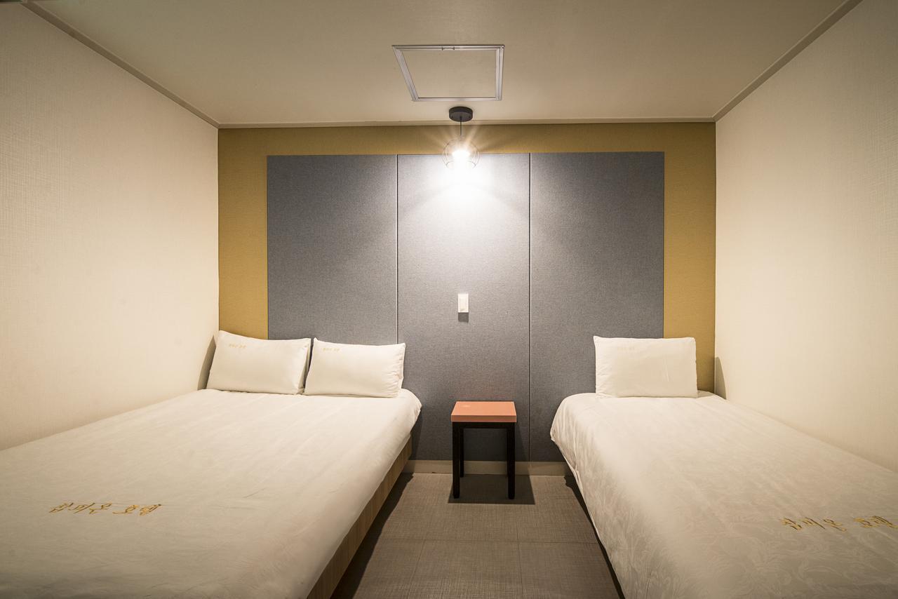Champion Hotel Чеджудо Экстерьер фото